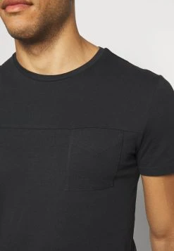 Pier One Plus Bas Prix De Vente T-shirt basique t-shirts col rond homme -VêtementsElite Boutique 735ab7b190ca4baea97316c9f805502a