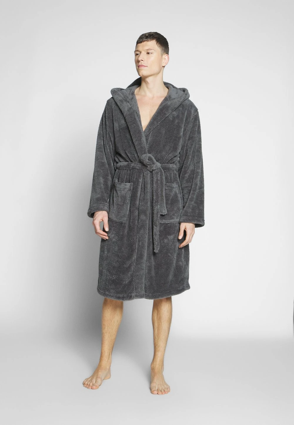 Prix Usine Pier One Peignoir sous-vêtements & chaussettes capuche homme 4 Prix Usine Pier One Peignoir sous-vêtements & chaussettes capuche homme – Image 2