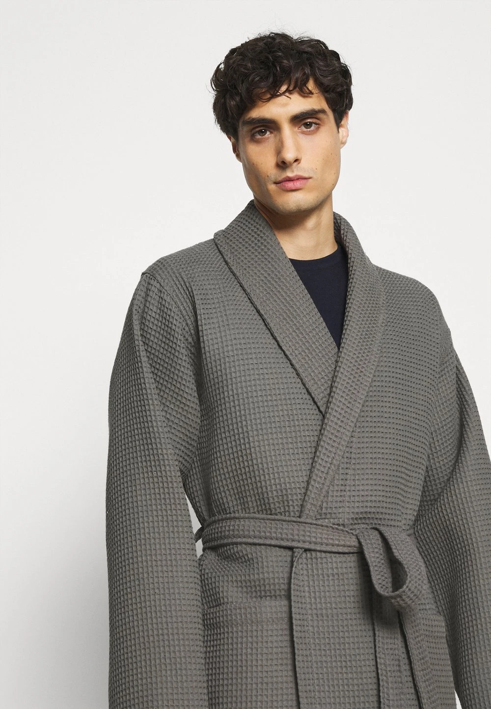 Pier One Discount En Ligne Peignoir sous-vêtements & chaussettes col châle homme 7 Pier One Discount En Ligne Peignoir sous-vêtements & chaussettes col châle homme – Image 5