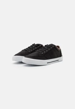 Pier One Prix Cassé Baskets basses sneakers rond homme -VêtementsElite Boutique 7677d591fb3c4a01ac3d24771379a8f4