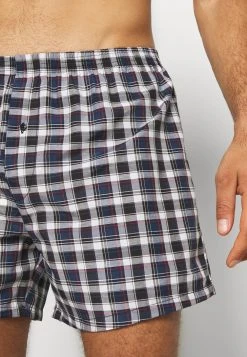 Pier One 5 PACK - Caleçon Pas Cher sous-vêtements & chaussettes normale homme -VêtementsElite Boutique 76ef02faa69e4534a8ba13470b07a39a