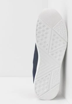 Pier One Baskets basses Prix Imbattable baskets & sneakers rond homme 16 Pier One Baskets basses Prix Imbattable baskets & sneakers rond homme -VêtementsElite Boutique 78afe02bdae0491295e20b6f68b76cd3