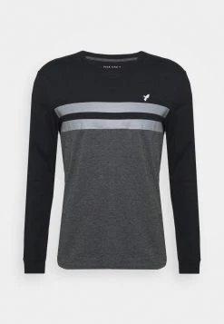 Prix Acceptable Pier One T-shirt à manches longues t-shirts & polos col rond homme -VêtementsElite Boutique 79548e1ee70e4145ad61381136efa820