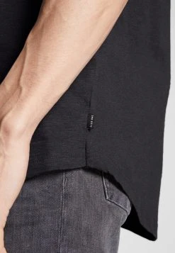 Prix De Lancement Pier One T-shirt basique t-shirts col rond homme -VêtementsElite Boutique 7a5a85eb54da478ca91edef0d380e1c9