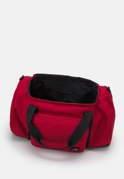 Prix Réduit Pier One UNISEX - Sac de sport sacs fermeture éclair -VêtementsElite Boutique 7afb84418e60477782043242061860e5