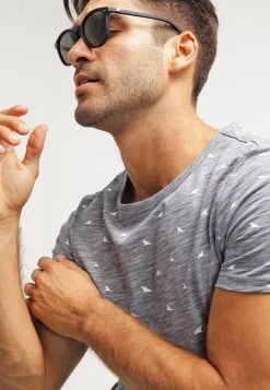 Pier One T-shirt imprimé Prix Cassé t-shirts col rond homme -VêtementsElite Boutique 7b9b196937ec4e059d544cc474a5fbcd