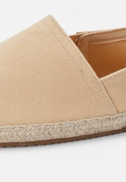Prix Discount Pier One RENA ESPADRILLE UNISEX - Espadrilles chaussures basses rond -VêtementsElite Boutique 7bf9f79cf7ad4df8a90b17f86d74fca8