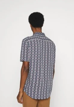 Prix Aimable Pier One Chemise chemises col revers homme -VêtementsElite Boutique 7c1cd677948e49779e3bc65698c68425