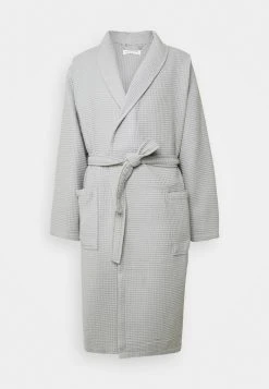 Pier One Peignoir Prix Usine sous-vêtements & chaussettes col châle homme -VêtementsElite Boutique 7e81dc4ed4b44161bd5fd6dab7aa6566 4