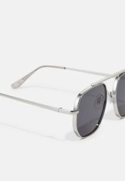 Pier One Lunettes de soleil Prix Abordable aviateur homme 14 Pier One Lunettes de soleil Prix Abordable aviateur homme -VêtementsElite Boutique 7eeef8aa05ad4906ba1e7b08014f5f37