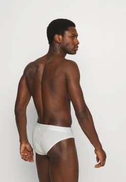 Pier One Rabais 3 PACK - Slip sous-vêtements normale homme -VêtementsElite Boutique 832ffd97043d445bacc9e6849214a63f