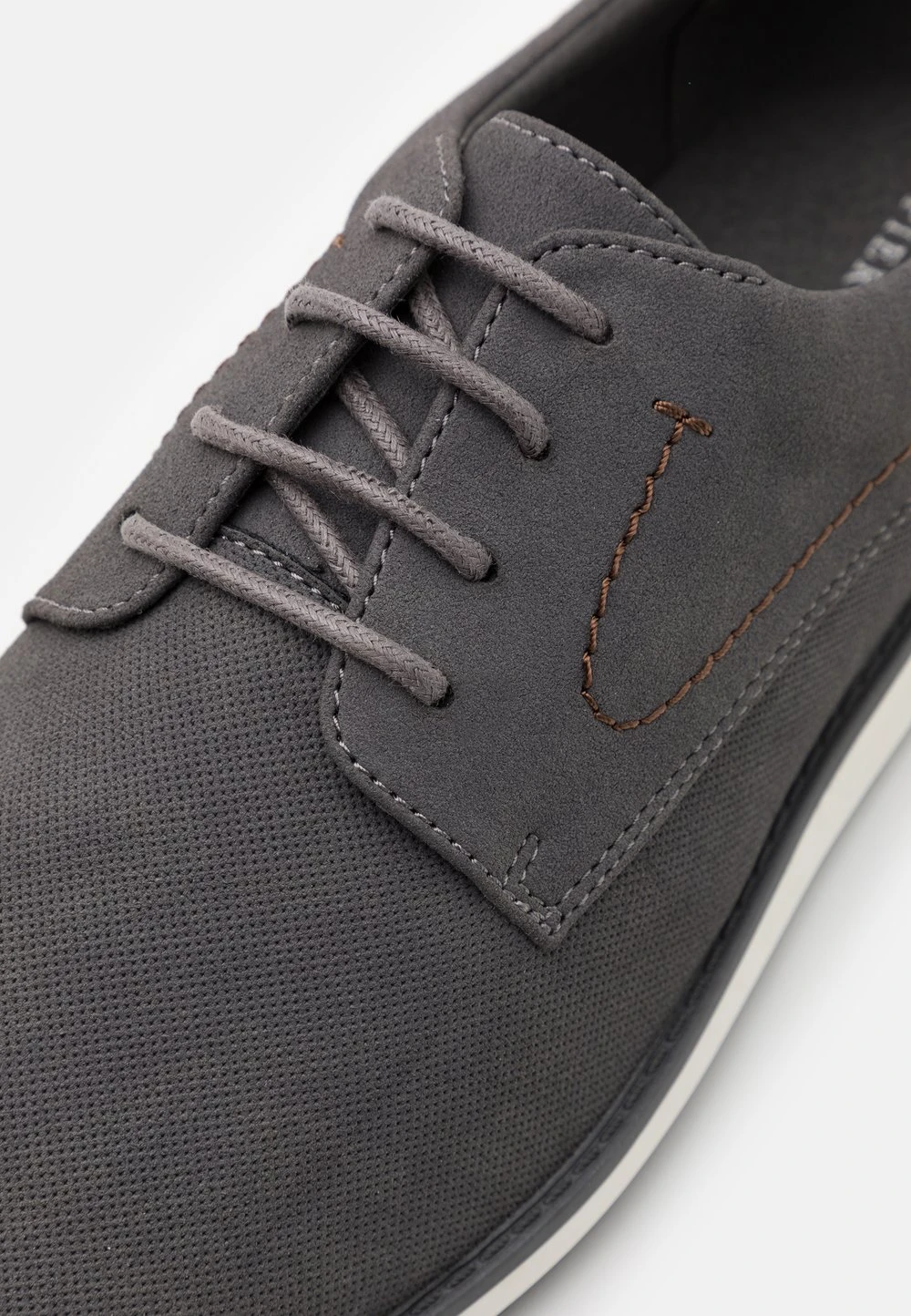 Pier One Prix Dégriffé Chaussures à lacets derbies et richelieus rond homme 8 Pier One Prix Dégriffé Chaussures à lacets derbies et richelieus rond homme – Image 6