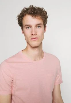 Pier One Assurance De l’Authenticité T-shirt basique t-shirts col rond homme -VêtementsElite Boutique 859de06202fe45c4a79f72dfebc97f54