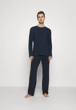 Pier One RIBBED LOUNGE TOP - Haut de pyjama Prix Compétitif pyjamas col rond homme 12 Pier One RIBBED LOUNGE TOP - Haut de pyjama Prix Compétitif pyjamas col rond homme -VêtementsElite Boutique 86773d84e06641f19508c3ad726d1520