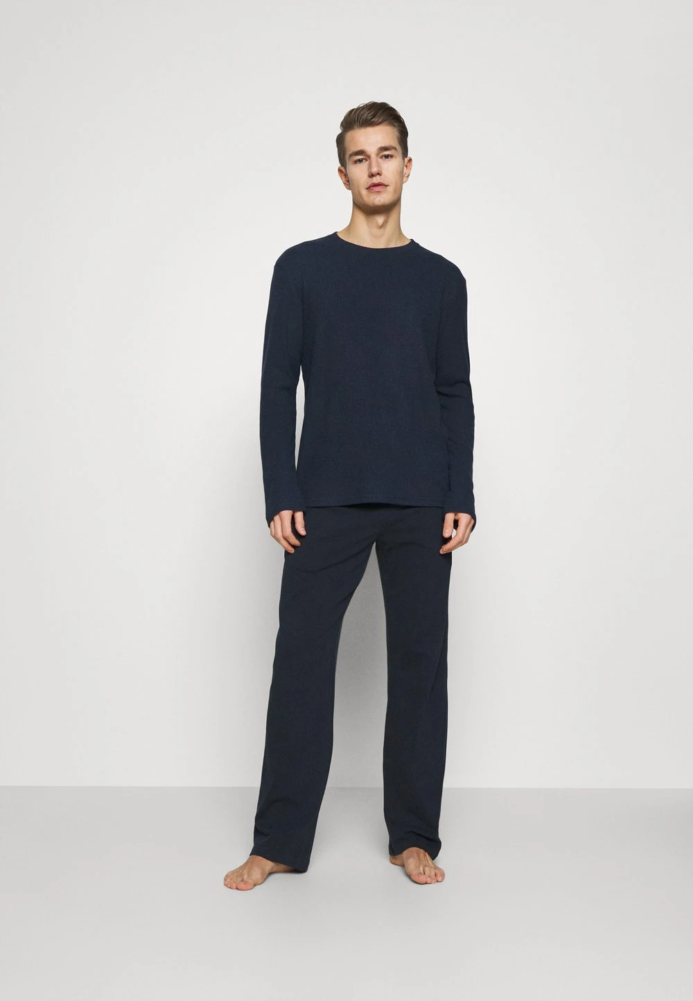 Pier One RIBBED LOUNGE TOP - Haut de pyjama Prix Compétitif pyjamas col rond homme 4 Pier One RIBBED LOUNGE TOP - Haut de pyjama Prix Compétitif pyjamas col rond homme – Image 2