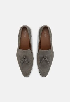 Pier One Mocassins excellente qualité chaussures basses rond homme 13 Pier One Mocassins excellente qualité chaussures basses rond homme -VêtementsElite Boutique 8cc88de12b3c44feb654e8a0e894b47d