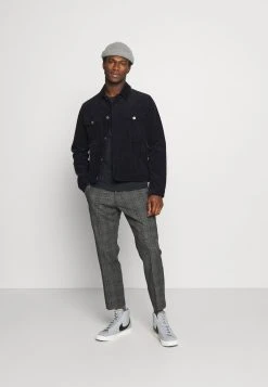 Prix Jamais Vus Pier One T-shirt à manches longues t-shirts & polos col rond homme -VêtementsElite Boutique 8ccd4f9293e44cabbd104beff621dad9