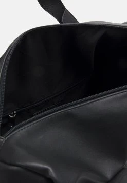 Pier One UNISEX - Sac week-end Garantie De Qualité 100% sacs de voyage et valises fermeture éclair -VêtementsElite Boutique 8eb2feb60691464da1d9a7a0a7247c13