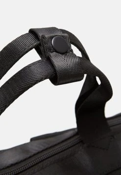 Pier One Vendre-Réclame UNISEX SET - Sac à dos sacs compartiment pour pc portable 11 Pier One Vendre-Réclame UNISEX SET - Sac à dos sacs compartiment pour pc portable -VêtementsElite Boutique 8f394a2502f34428bf5b29367c7e39a4