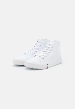 Pier One qualité absolue UNISEX - Baskets montantes sneakers rond 10 Pier One qualité absolue UNISEX - Baskets montantes sneakers rond -VêtementsElite Boutique 90954f9a644447c28e5ea049c3ad66d5