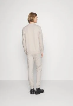 Prix Avantageux Pier One UNITED UTILITY CREW - Sweatshirt sweats & hoodies col rond homme -VêtementsElite Boutique 9106cbd155854d5780b0c01917ebef52