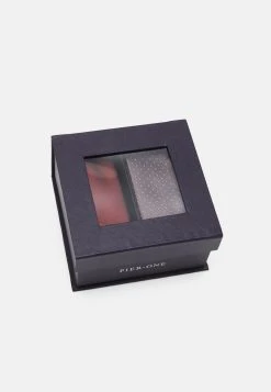 Pier One Prix Réduit 2 PACK - Cravate cravates et accessoires de costume couleur unie homme -VêtementsElite Boutique 92081465050b4ba696ccd8183c3b9841