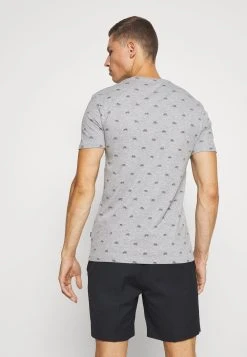 Promos Pier One T-shirt imprimé t-shirts col rond homme -VêtementsElite Boutique 92145dffc45845a69f77bc408c89b316