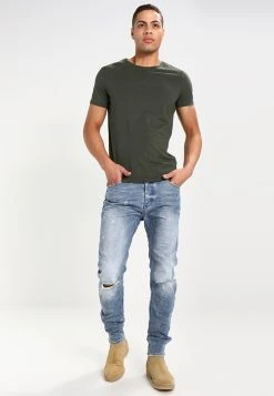 Pier One Rabais T-shirt basique t-shirts col rond homme 22 Pier One Rabais T-shirt basique t-shirts col rond homme -VêtementsElite Boutique 931a36e3f2e948dcbcb42ee145bf0119