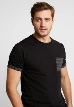 Pier One T-shirt imprimé Meilleure qualité t-shirts & polos col rond homme -VêtementsElite Boutique 9343835ddc9f438ca3a4235c3a416a16
