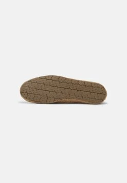 Pier One UNISEX - Espadrilles Prix Affortable chaussures basses rond homme 14 Pier One UNISEX - Espadrilles Prix Affortable chaussures basses rond homme -VêtementsElite Boutique 95daf5eac59f4252b2e759951a909dda
