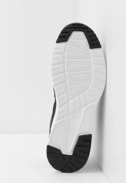 Pier One Baskets basses Assurance De l’Authenticité sneakers rond homme -VêtementsElite Boutique 95f144b5e09a4820a52ecdcee9154adc