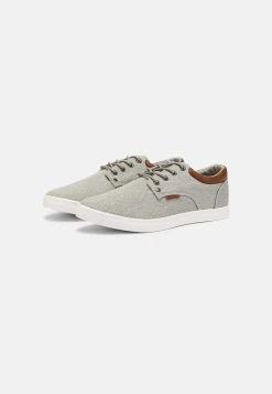 Pier One Soldes Baskets basses sneakers rond unisex -VêtementsElite Boutique 978ee168b80140c8bcebb09f37ad913b