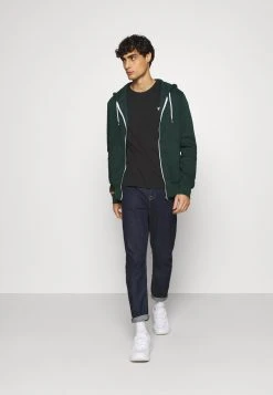 Pier One Vendre-Réclame T-shirt imprimé t-shirts & polos col rond homme 11 Pier One Vendre-Réclame T-shirt imprimé t-shirts & polos col rond homme -VêtementsElite Boutique 99e16c3ea32a41d5bc458dc9715055bf