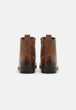 Pier One LEATHER - Bottines à lacets Prix Exclusifs bottes rond homme 10 Pier One LEATHER - Bottines à lacets Prix Exclusifs bottes rond homme -VêtementsElite Boutique 9ae4942b35424d76b38e940598eaef2c