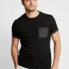 Pier One T-shirt imprimé Meilleure qualité t-shirts & polos col rond homme 2 Pier One T-shirt imprimé Meilleure qualité t-shirts & polos col rond homme -VêtementsElite Boutique 9d71ef607fc14954be7aebb7643fdce1