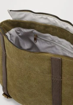 Pier One Prix Abordable Sac bandoulière sacs compartiment pour téléphone portable homme -VêtementsElite Boutique 9f31290b42ab48239e5f08103bbd2cf9