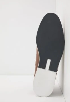 Bonne Qualité Pier One Chaussures à lacets derbies et richelieus rond homme -VêtementsElite Boutique a0c25a60494c46728b0775e11baa2be4