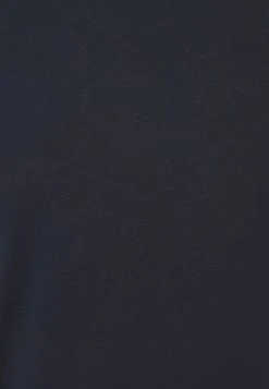 Prix Cassé Pier One 2 PACK - T-shirt à manches longues t-shirts col rond homme -VêtementsElite Boutique a0ce1f433a864292b129d3fcdb937a3c