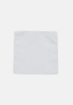 Soldes En Ligne Pier One SET - Mouchoir de poche pochettes de costume couleur unie homme 16 Soldes En Ligne Pier One SET - Mouchoir de poche pochettes de costume couleur unie homme -VêtementsElite Boutique a448d3b46ef740d581ecc32086816370