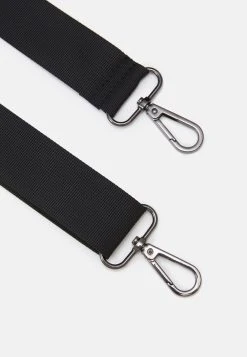 Vendre Pier One UNISEX - Sac ordinateur sacs compartiment pour pc portable -VêtementsElite Boutique a4dfc370042341eb833e0e4dcd12f6d1