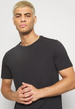 Prix Sacrifiés Pier One 7 PACK - T-shirt basique t-shirts col rond homme -VêtementsElite Boutique a537c665fcb548988df38d98a88a46a2