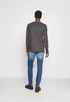 Prix Ourlé Pier One 2 PACK - T-shirt à manches longues t-shirts & polos col rond homme -VêtementsElite Boutique a601e52fa7974b079f93b858d4b782ec