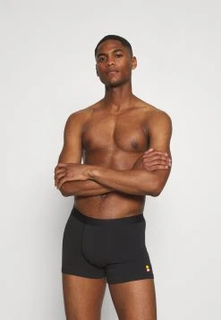 Pier One 3 PACK - Shorty Prix Ourlé sous-vêtements normale homme -VêtementsElite Boutique a678a4a7dd8f4e39819e6c02773833e8