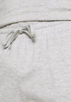 Prix Jamais Vus Pier One Pyjama pyjamas haute homme 18 Prix Jamais Vus Pier One Pyjama pyjamas haute homme -VêtementsElite Boutique a83edef6e9e0457ea5bdb334fdfb37c8