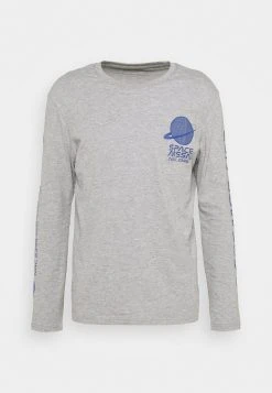 Bas Prix Pier One T-shirt à manches longues t-shirts col rond homme -VêtementsElite Boutique a948d18fc6fe4b52b889547c4d15a6be