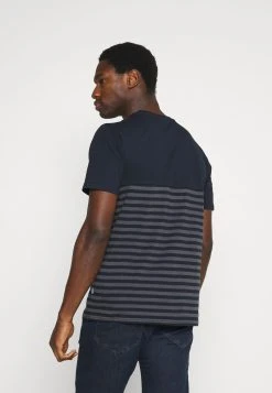 Authentique 100% Pier One T-shirt imprimé t-shirts col rond homme -VêtementsElite Boutique aae1e5403133474bbf77aeaa2e7bd9f0