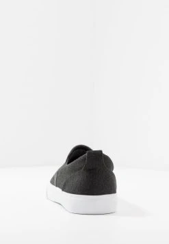 Pier One UNISEX - Mocassins Soldes En Ligne mocassins et loafers rond -VêtementsElite Boutique ac0647b096e043ea8dec944e8ba93f6a