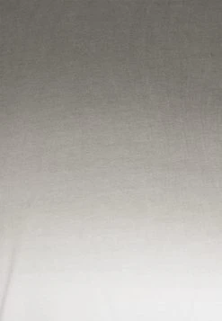 Pier One T-shirt imprimé Prix Gelé t-shirts col rond homme 7 Pier One T-shirt imprimé Prix Gelé t-shirts col rond homme -VêtementsElite Boutique ac97c10f389e453f80de40fb19caf99d