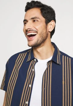 Vendre-Réclame Pier One 5 PACK - T-shirt basique t-shirts col rond homme -VêtementsElite Boutique ad1e5f105df94e638daafdd57d29d49c