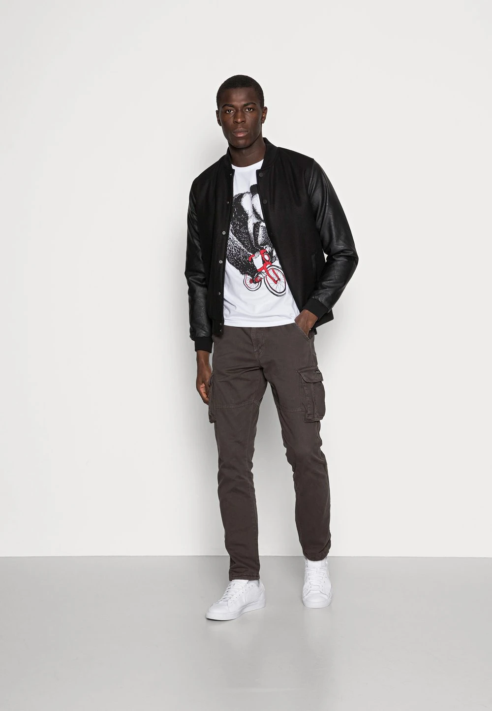 Pier One T-shirt imprimé Qualité Excellente t-shirts col rond homme 4 Pier One T-shirt imprimé Qualité Excellente t-shirts col rond homme – Image 2